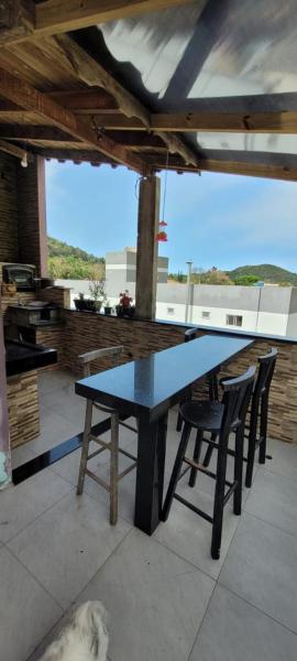 Casa 4 dormitórios em Itapema